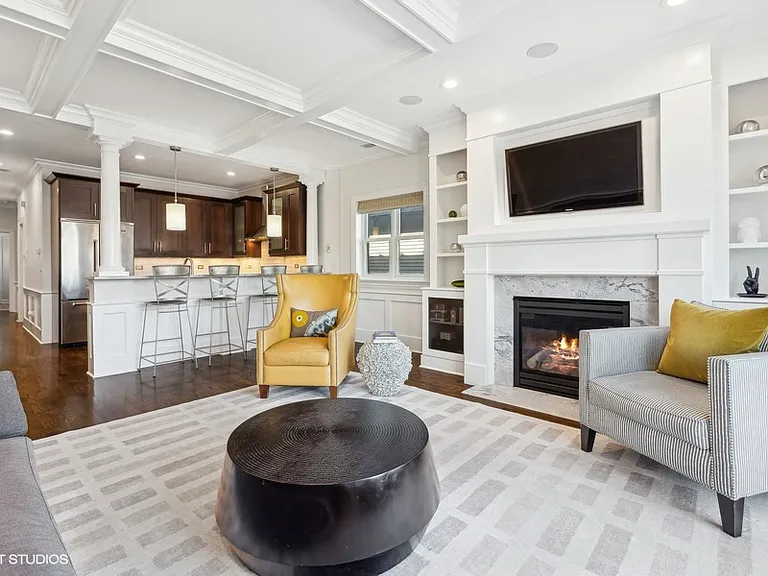1215 W Barry Ave #3 — Photo 18