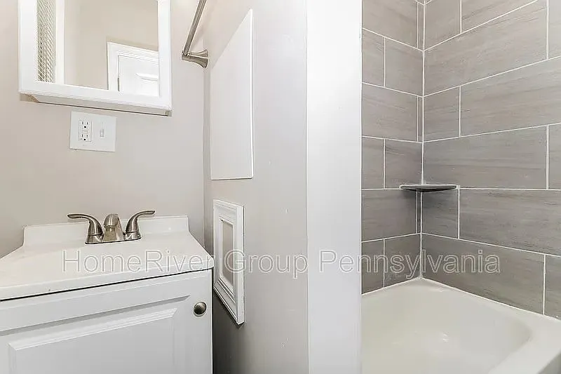 jpg - 4928 Wakefield St