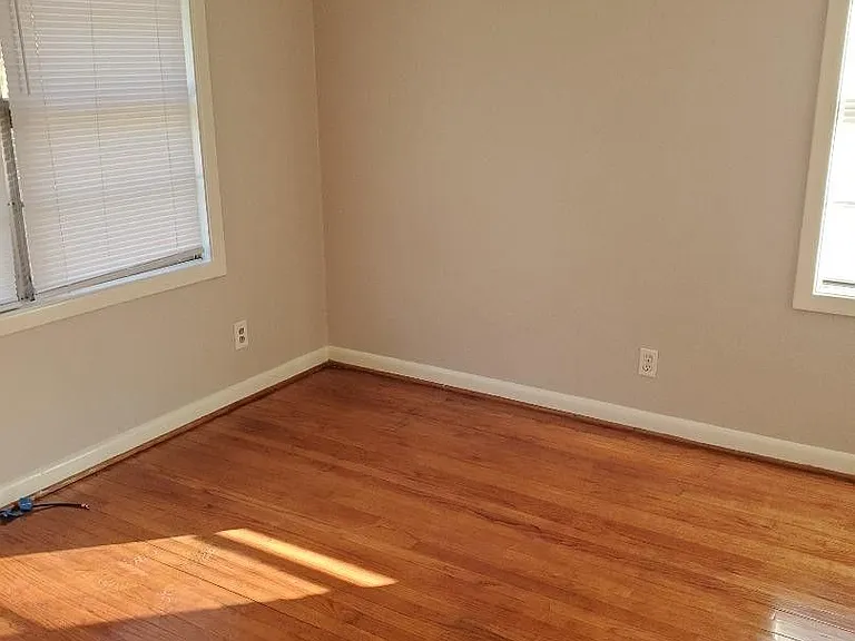 2505 Douglas Dr — Photo 15