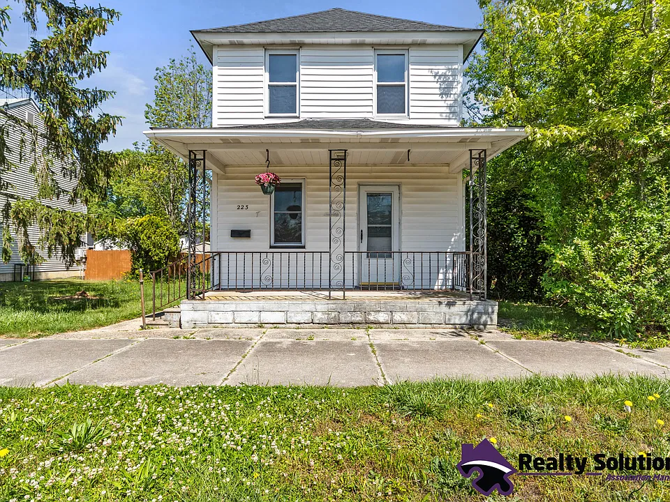 223 Saint Louis Ave