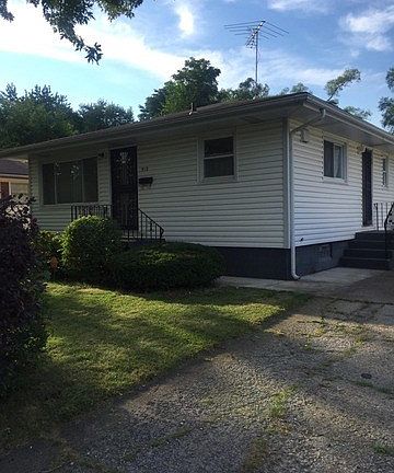 2nd image of 510 E 48th Pl