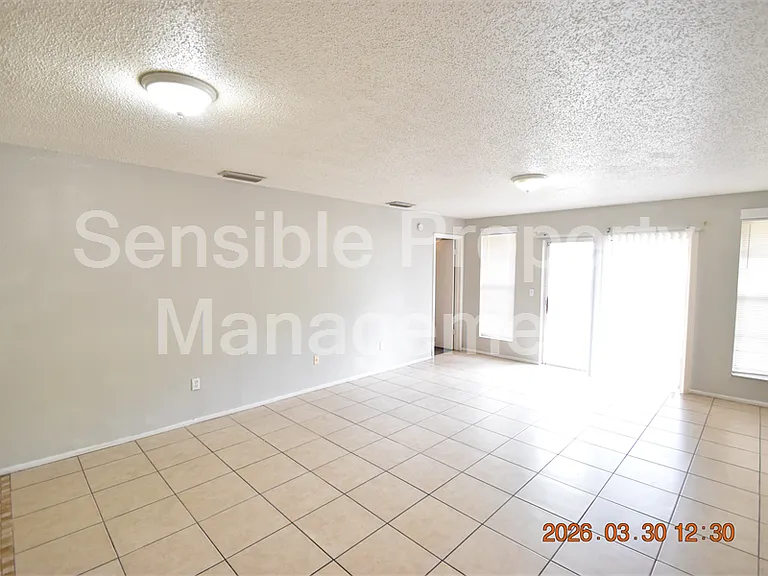2014 E Linebaugh Ave — Photo 3