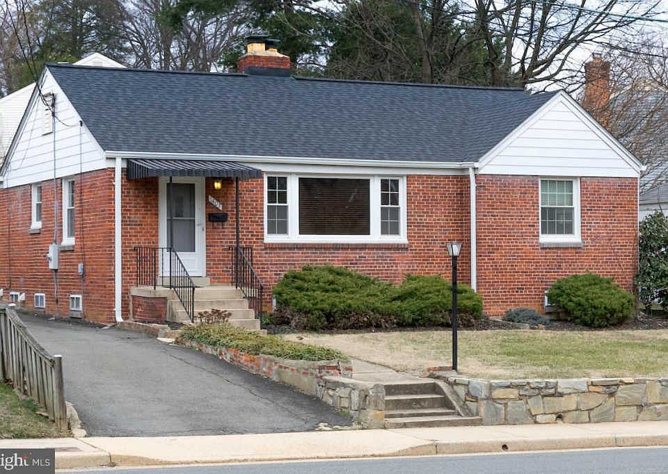 1st image of 1405 N George Mason Dr