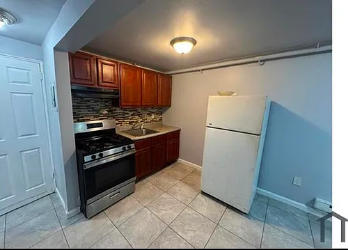 202 Brookdale Ave Photo 1