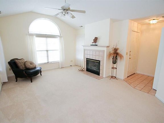 4th image of 8213 River Park Way