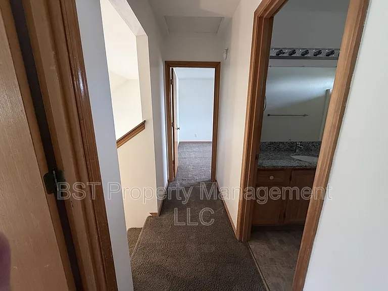 991 Mill St — Photo 14