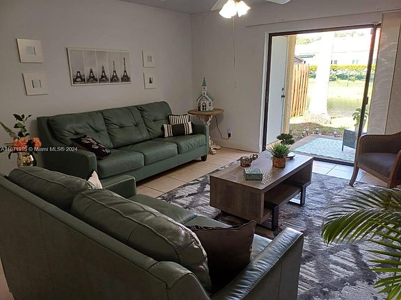 2nd image of 7721 Balboa St #7721