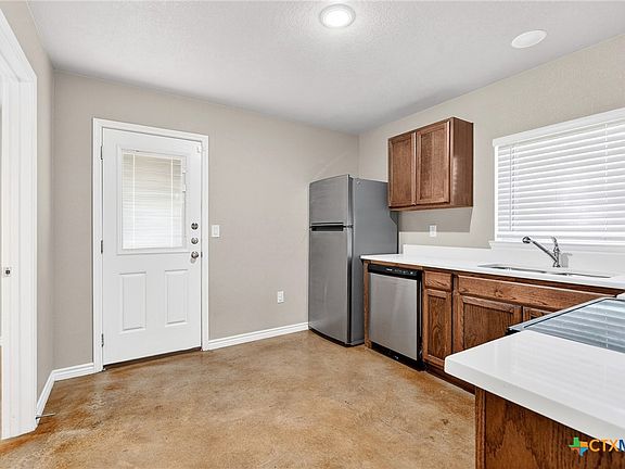 5th image of 1015 N 10th St