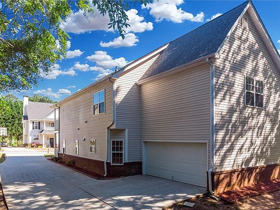 5th image of 3332 Heritage Walk Ln