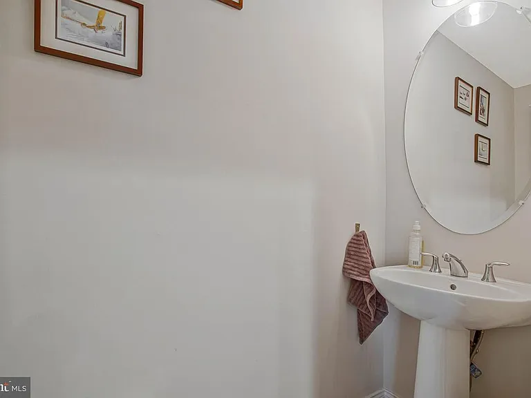 4512 Grazing Way — Photo 9