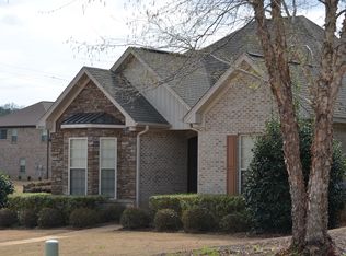 4001 Chesham Dr, Opelika, AL 36801