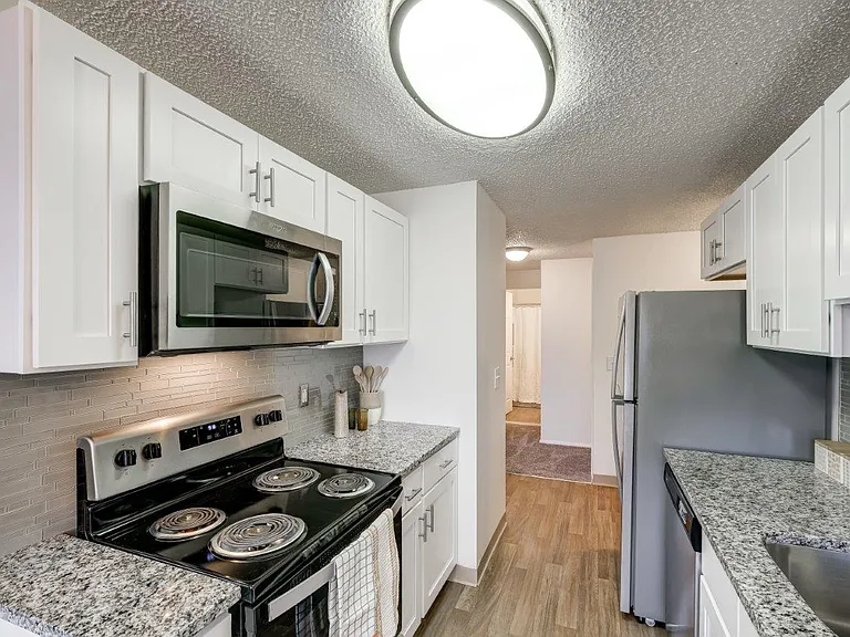 Hilton Village Apartment Homes — Photo 1