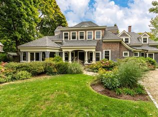 40 Fort Hill Ave, Gloucester, MA 01930