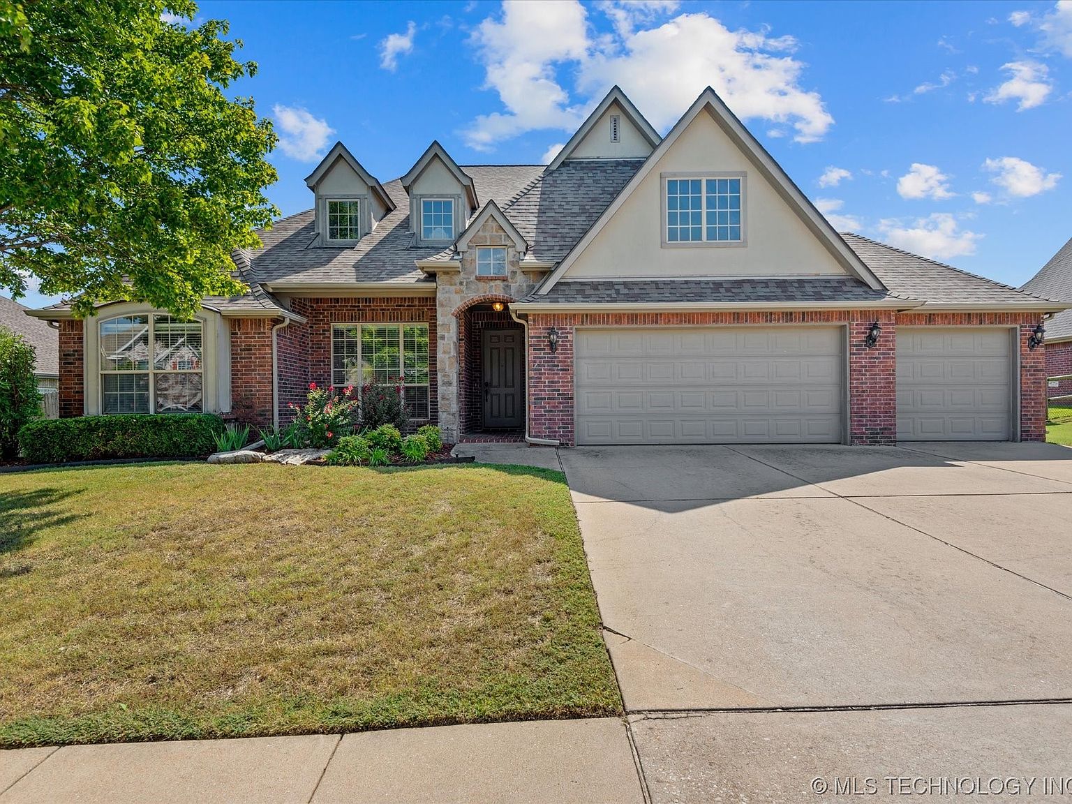 5825 Woodland Rd, Bartlesville, OK 74006 Zillow