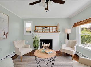 4 Old Colony Rd, Old Saybrook, CT 06475