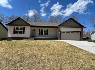 3117 Opalochee Dr, Crossville, TN 38572