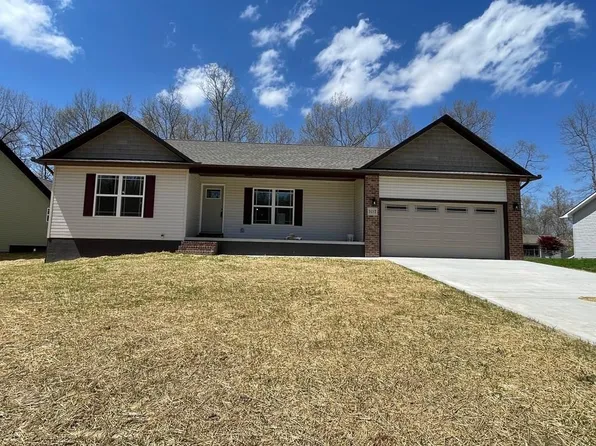 3117 Opalochee Dr, Crossville, TN 38572