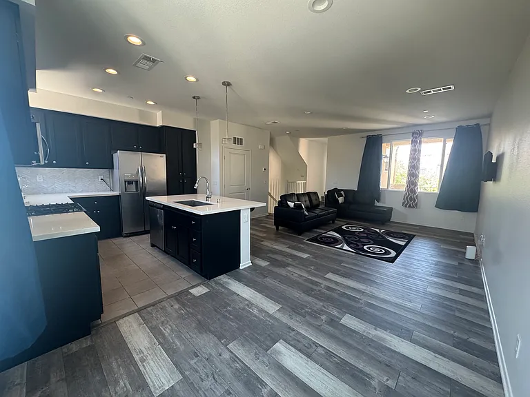 1404 Santa Victoria Rd #4 — Photo 13