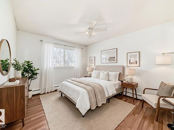 4th image of 18305 89th Ave NW #18