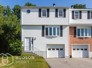60 Plantation Rd, Oxford, MA 01540