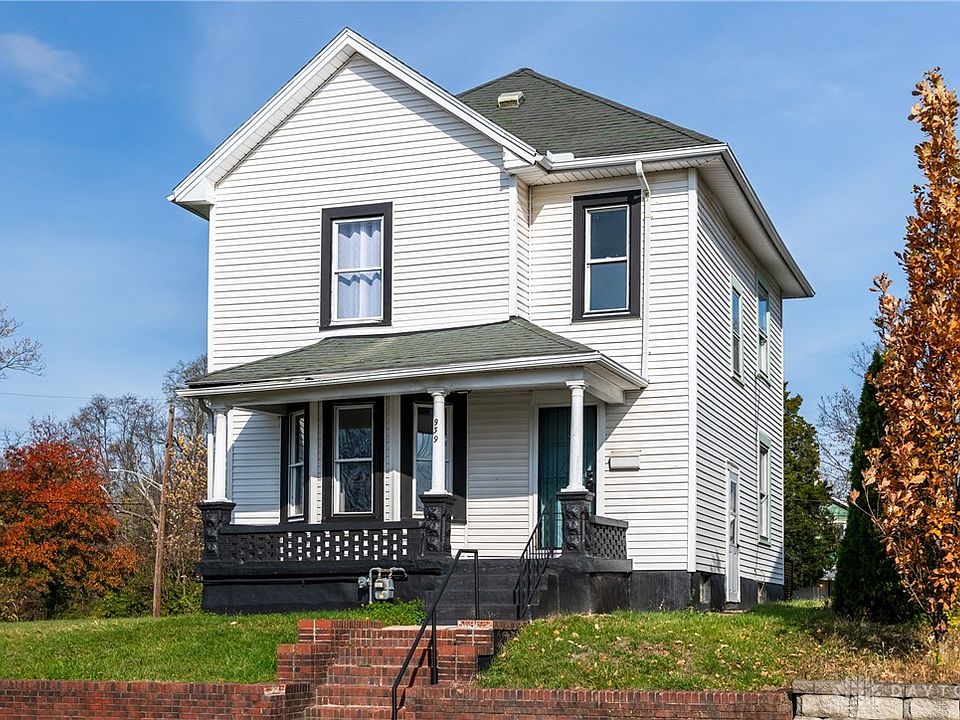 1st image of 939 Edison St
