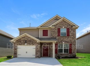 5743 Grande River Rd, College Park, GA 30349