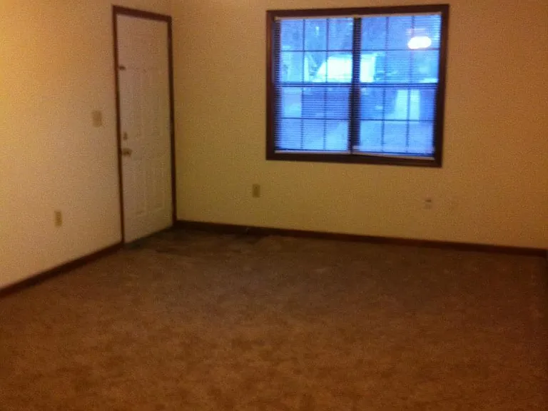 109 Jay Ln #A — Photo 3