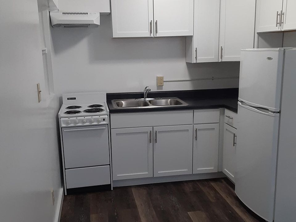 1st image of 315 Wauponsee St