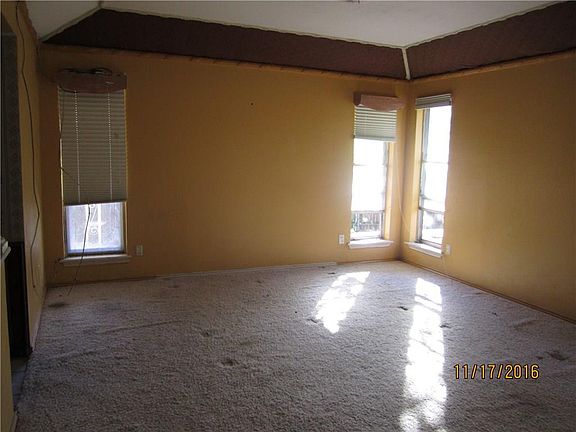 5th image of 207 S Casa Grande Cir