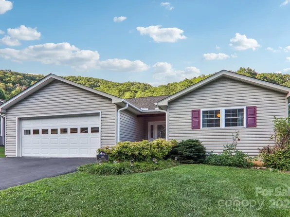 110 Pinellas Ln, Waynesville, NC 28785