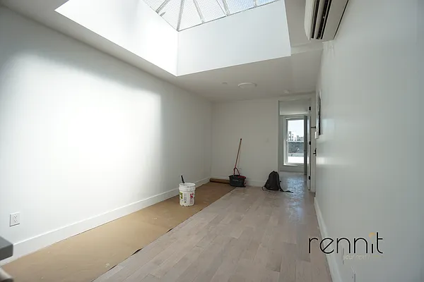 Rented by Rennit Inc. | media 7