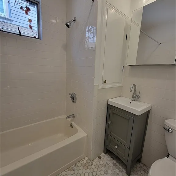 57 Sydney St #2 — Photo 9