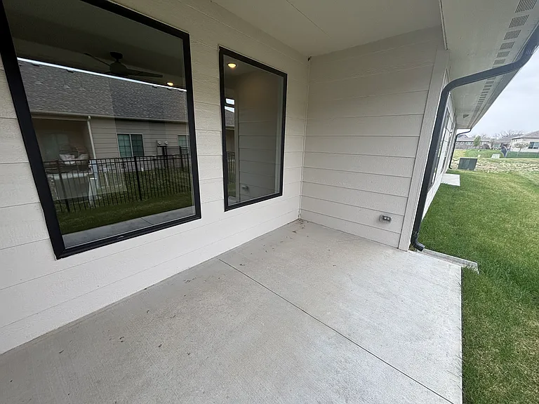 127 N Sheridan Ave — Photo 16