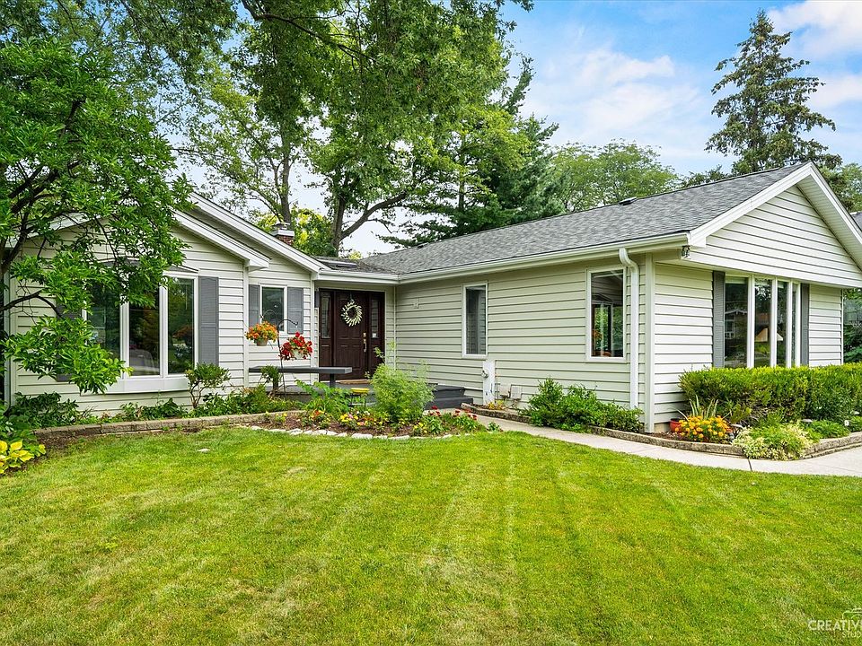 1505 E Thomas Rd, Wheaton, IL 60187 | Zillow