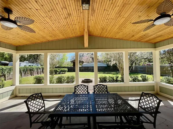 171 Church St, Geneva, FL 32732