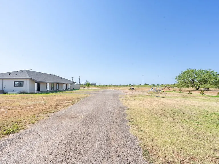 118 E County Road 120 — Photo 2