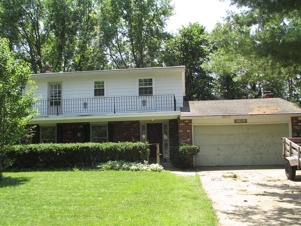 1st image of 3619 Barrington Dr