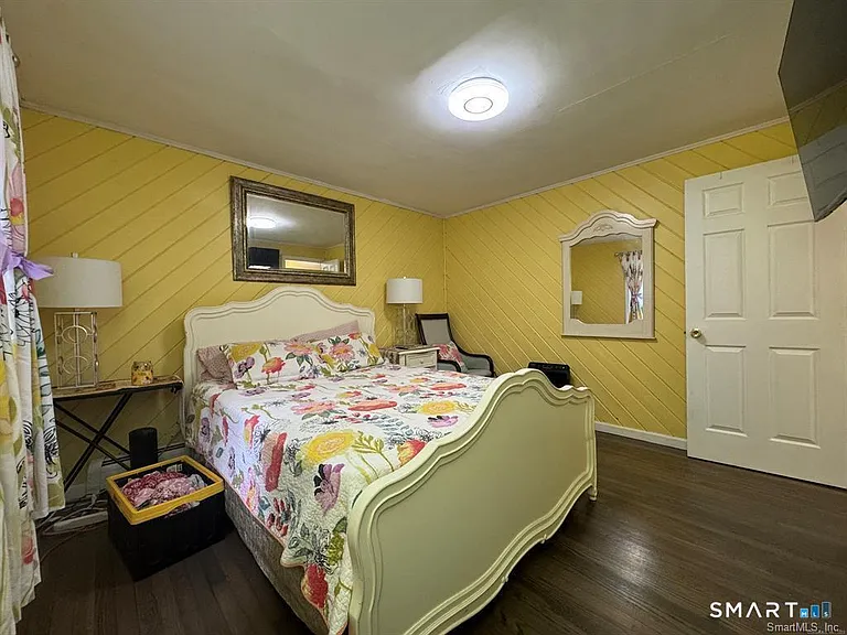 165 Greenfield Dr — Photo 24