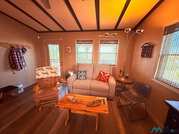 4th image of 101 Mimbres Dr