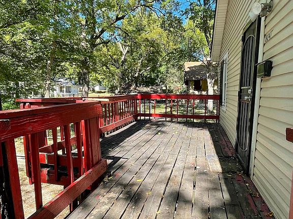3rd image of 8047 Highland Ave