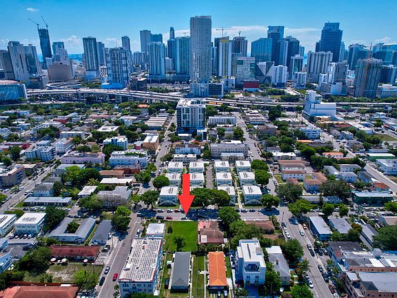 2nd image of 512 SW 6th Avenue
