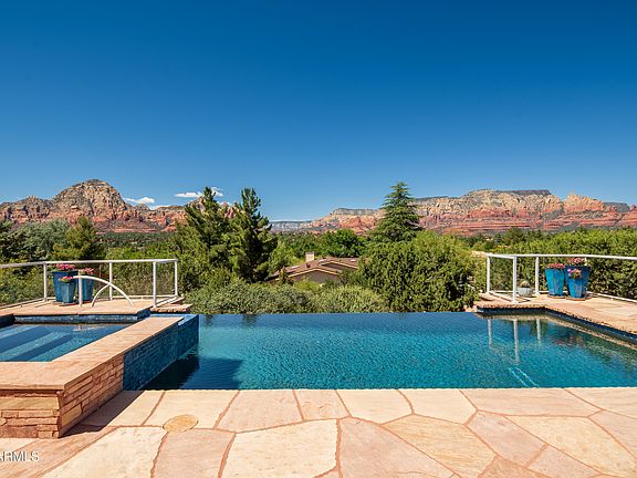 3rd image of 105 ROCKRIDGE Drive