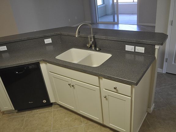 3rd image of 100 Boardwalk Dr APT 818