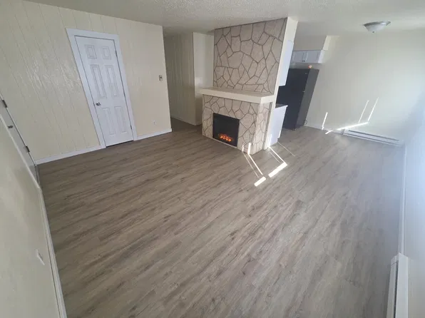 1749 Bainbridge St APT 1, La Crosse, WI 54603