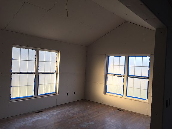 5th image of 722 N Cherokee Ave