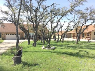 181 Broken Spur Dr, Mountain Home, TX 78058