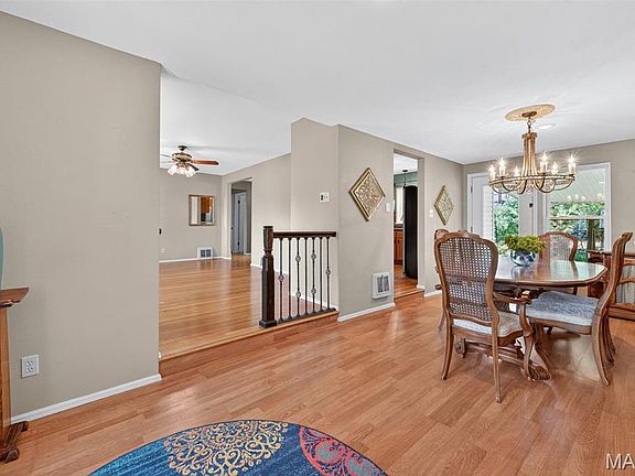 5th image of 9413 Talbot Dr