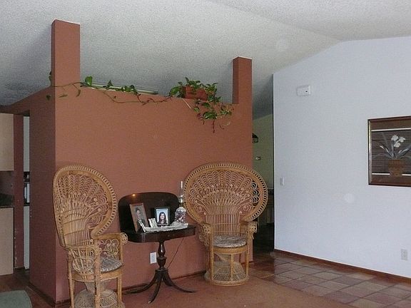 Living Area Vaulted Ceilings