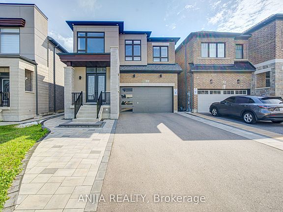 2nd image of 63 Suttonrail Way