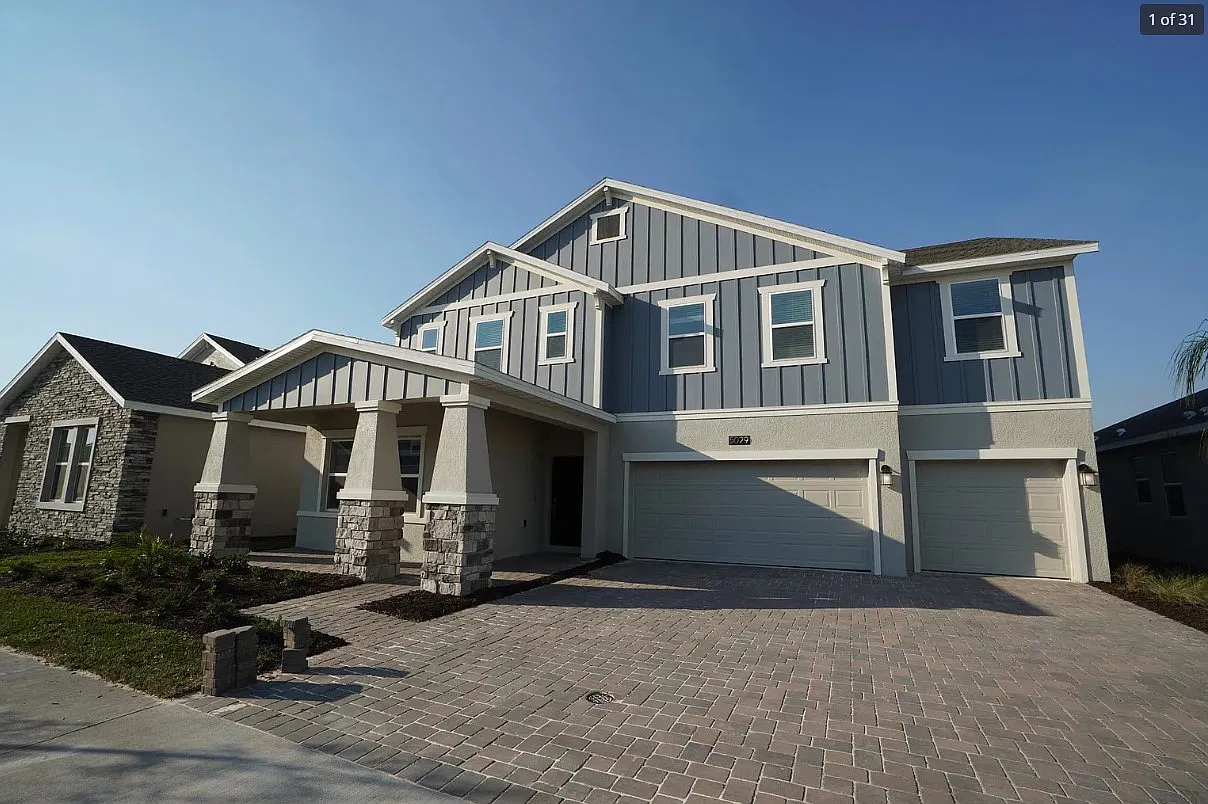 5029 Center Ct — Photo 2